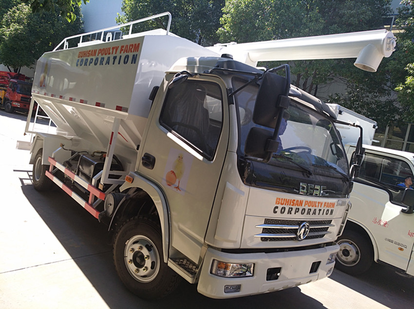 dongfeng LHD poultry feed truck_副本