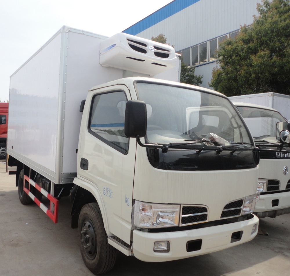 CLW brand RHD 4tons refriegrated truck_副本